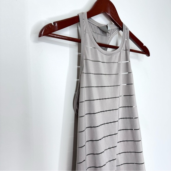 Athleta Gray Sheer Stripe Muscle Tank Athletic Work Out Tank Size XXS - Picture 3 of 16
